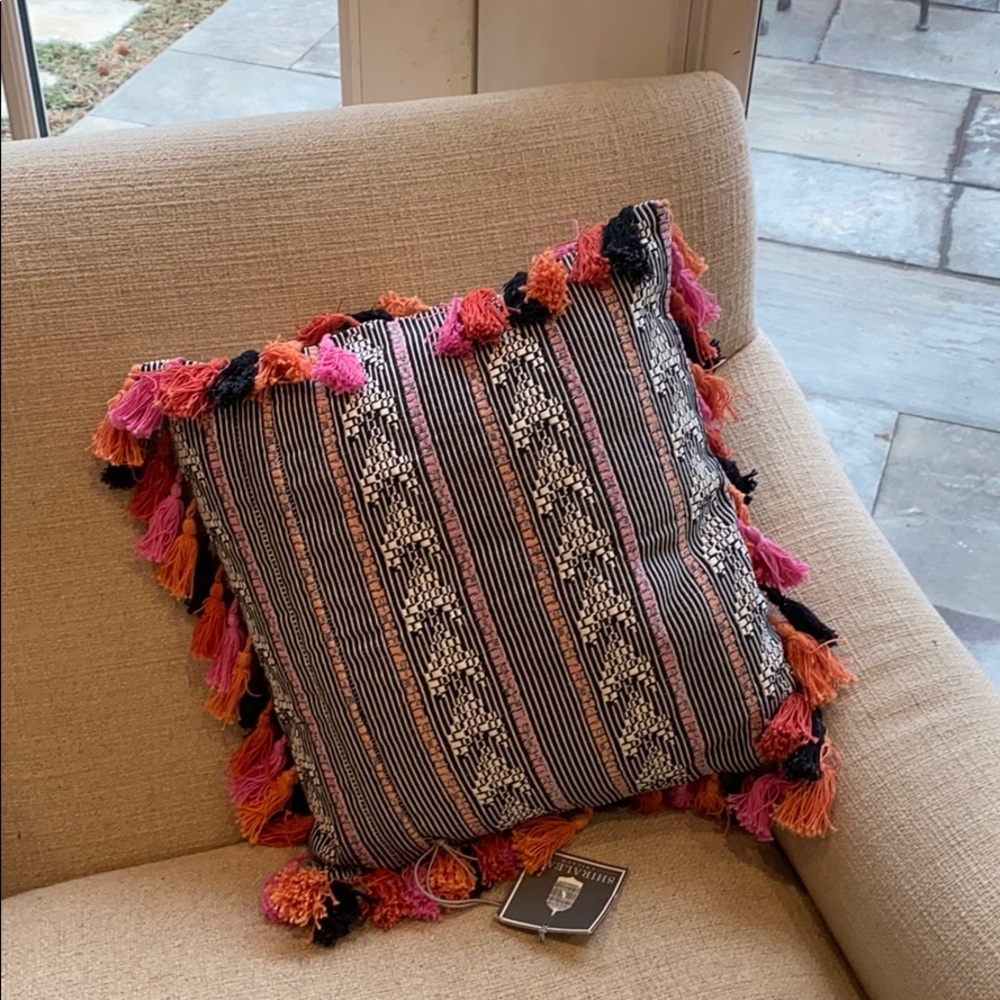 Pillow - Picture 3 of 3